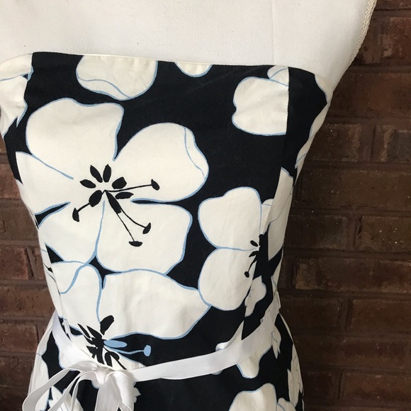 Old Navy Strapless Floral Belted Dress Cruise - Picture 3 of 7